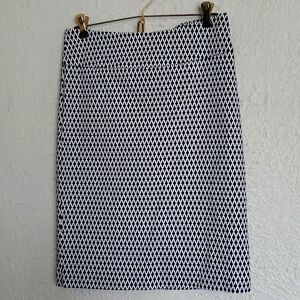 Margaret M | Stretch Pencil Skirt